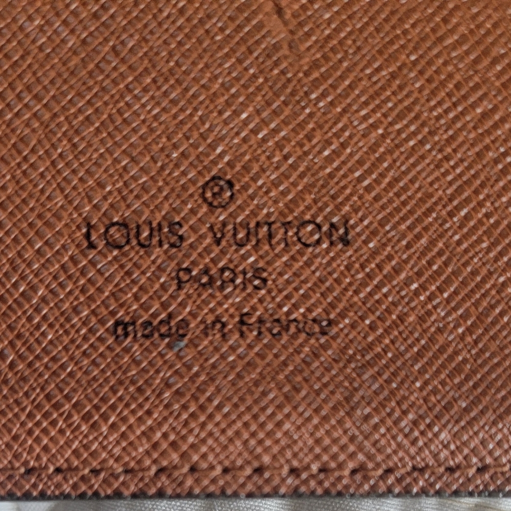 LV Wallet - Picture 5 of 5